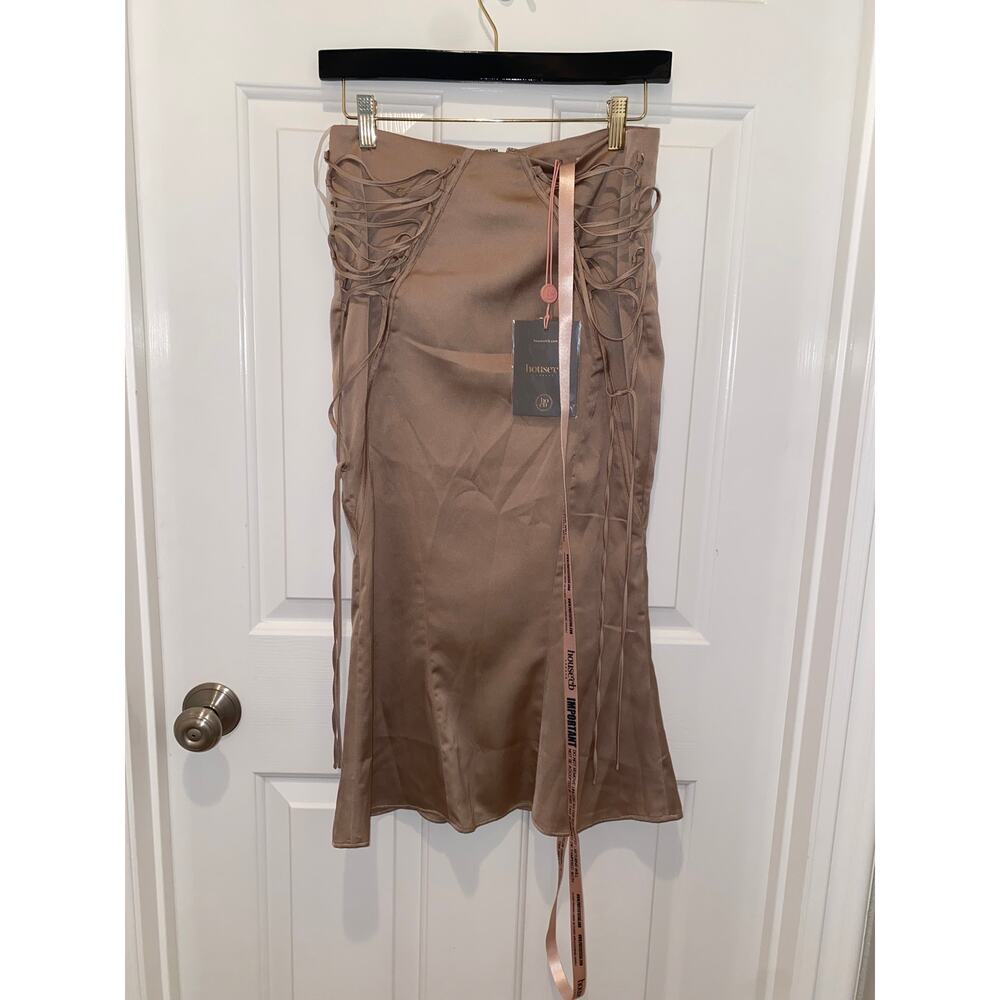 House of CB Sidonie Lace-Up Satin Trumpet Midi Skirt Beige Size Small NWT - Picture 2 of 6